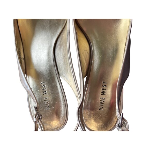 Nine West Sharina Nude Slingback Heels 9M 3" Heel Faux Patent Leather & Suede - Picture 3 of 11